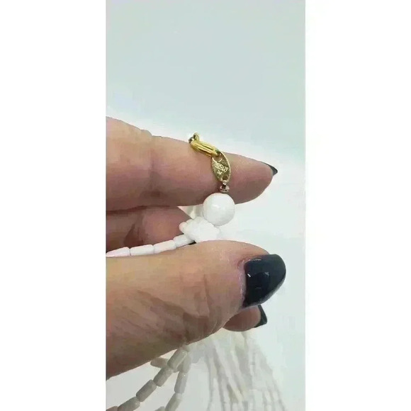 TRIFARI Multi-Strand Milk Glass Tube Beads Necklace Signed Rare Bead Shape VTG - Picture 7 of 8